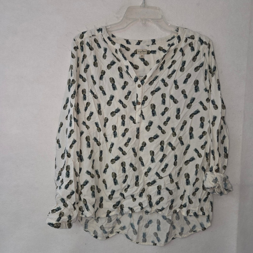 Chip & Pepper Blouse Top White Pineapple Print V Neck‎ XS Roll Tab Sleeve Rayon